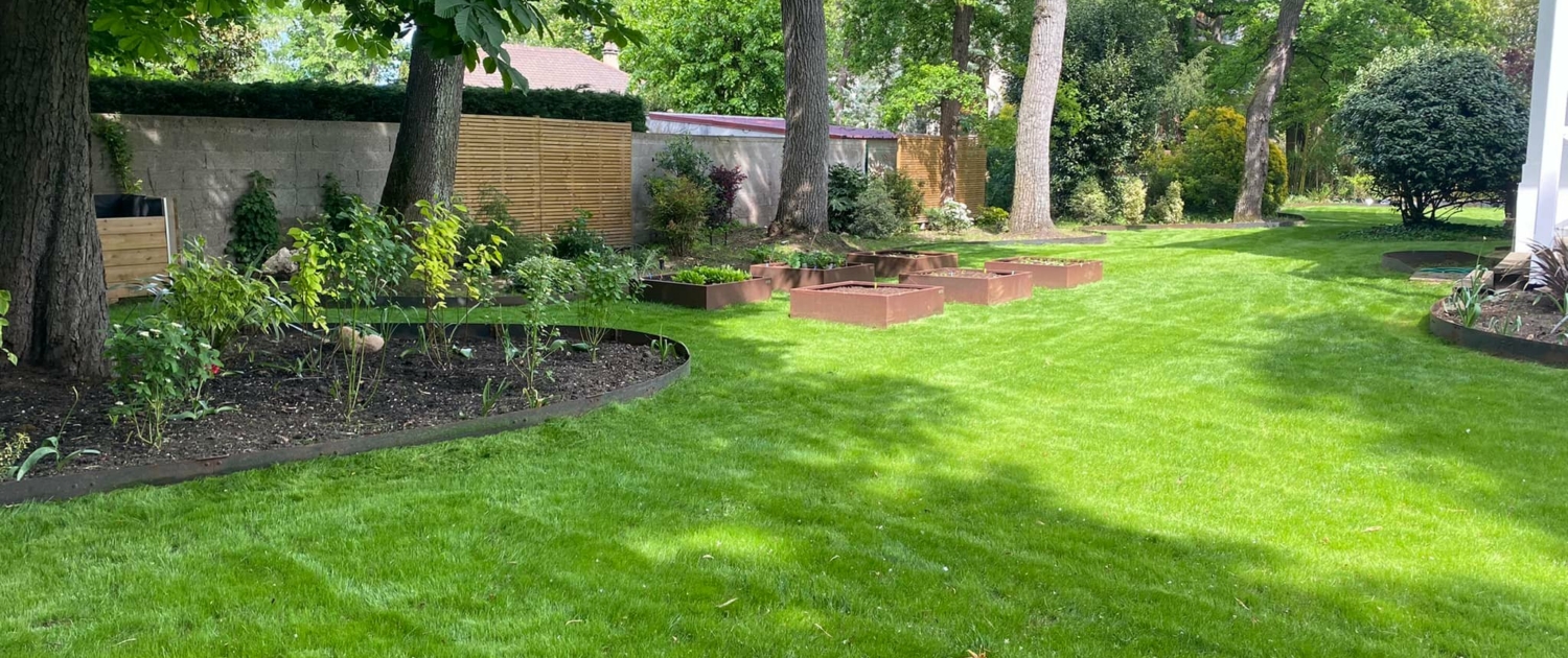 503248156_10160902490807116_2615191105973461559_n Création de jardin sur mesure achevée à Maisons-Laffitte