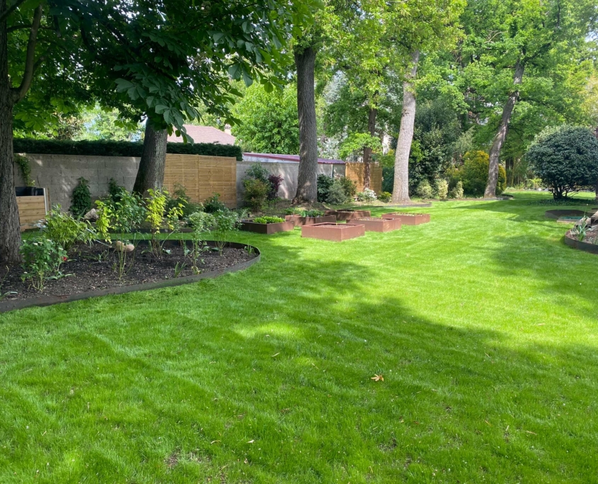 Création de jardin sur mesure achevée à Maisons-Laffitte